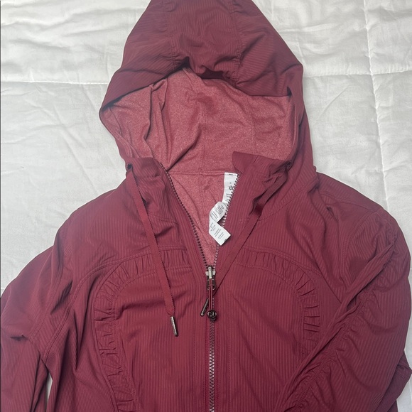 Women's Lululemon  Burgundy Hooded Jacket - Picture 1 of 7
